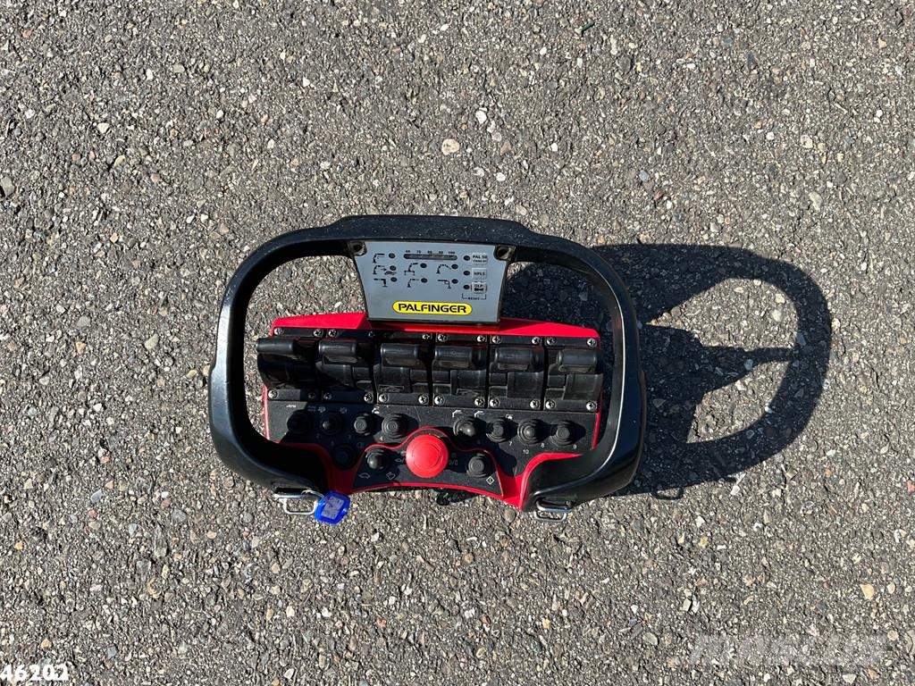 DAF FAN CF 370 Euro 6 Palfinger 13 Tonmeter laadkraan شاحنات الرافعات الخطافية