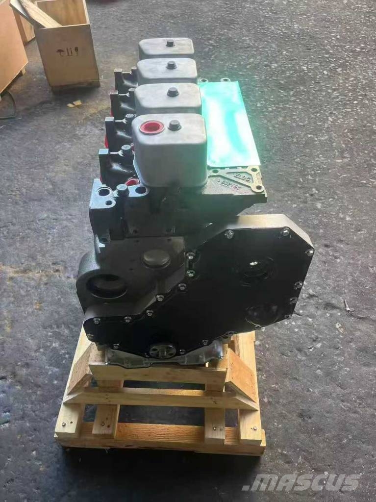Komatsu Komatsu 4D102 Bare Engine Motorer