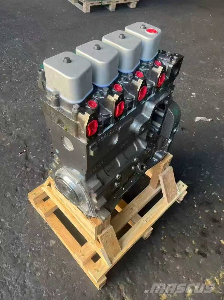 Komatsu Komatsu 4D102 Bare Engine Motorer