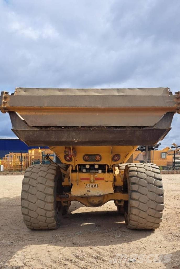 Bell B 30 E Dumper - Knickgelenk