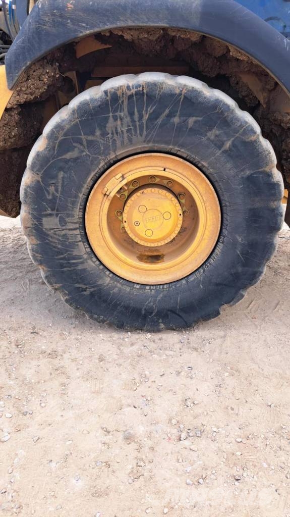Bell B 30 E Dumper - Knickgelenk