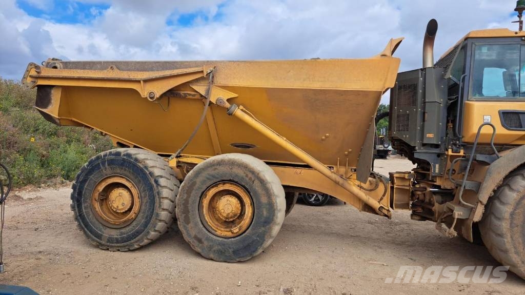 Bell B 30 E Dumper - Knickgelenk