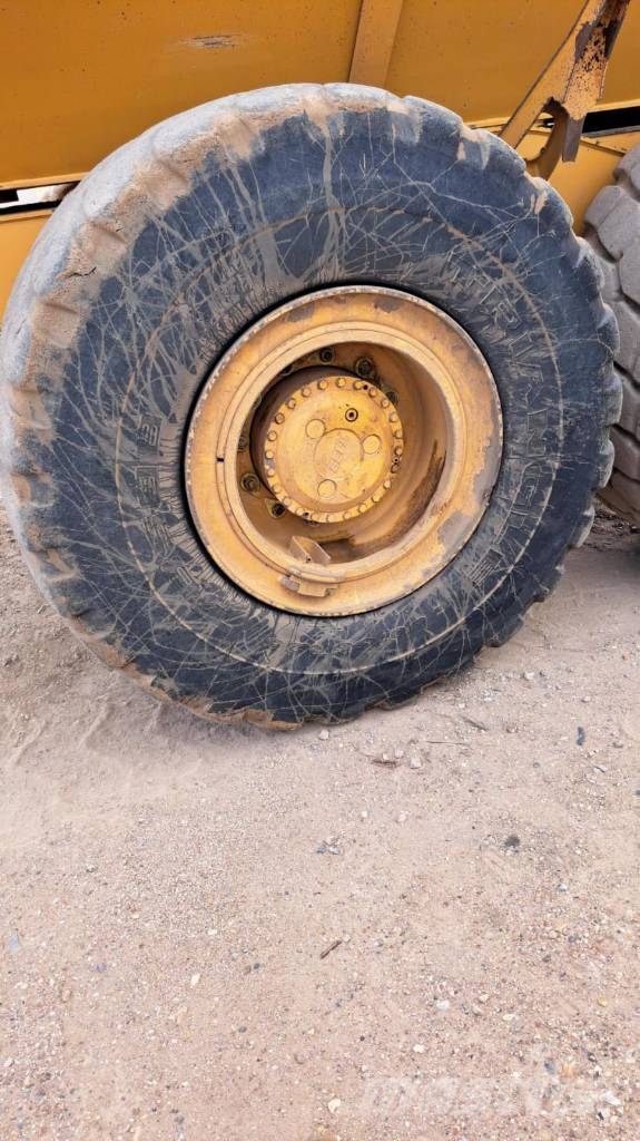 Bell B 30 E Dumper - Knickgelenk
