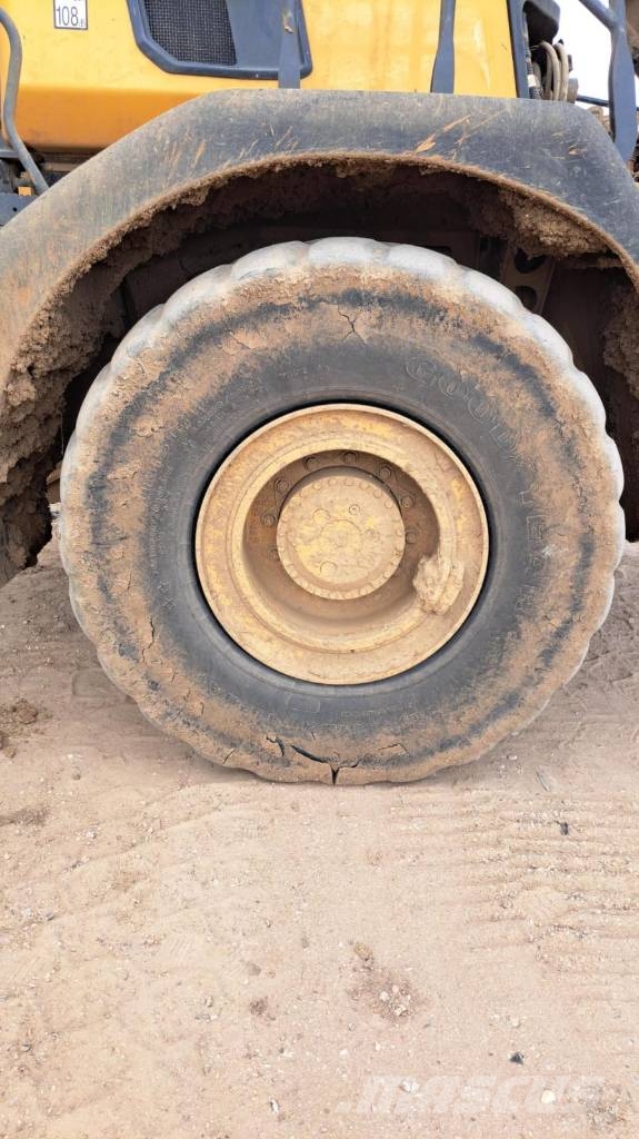 Bell B 30 E Dumper - Knickgelenk