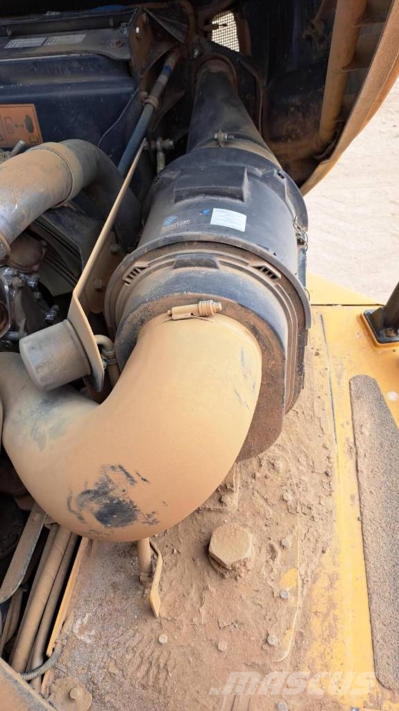 Bell B 30 E Dumper - Knickgelenk