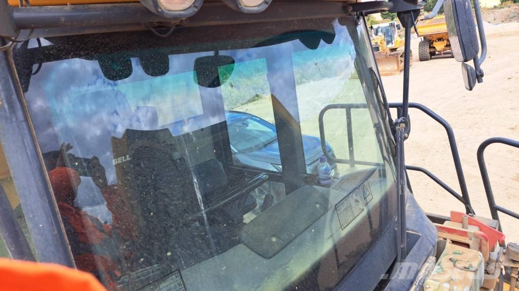 Bell B 30 E Dumper - Knickgelenk