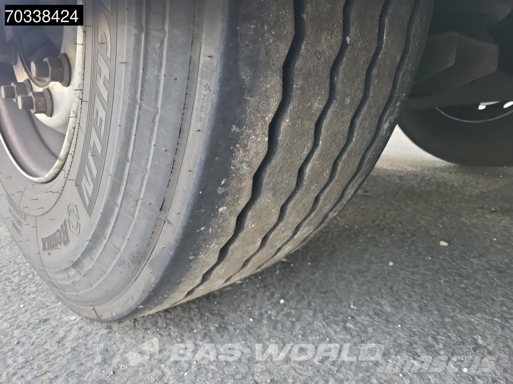 Heiwo HZO 39 3 axles Tailgate 250x260cm Semirimorchi a temperatura controllata