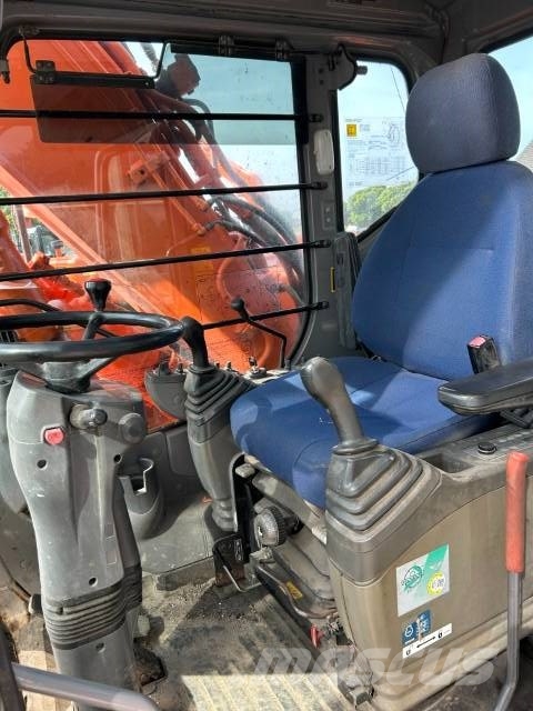 Hitachi ZX 160 W 轮式挖掘机