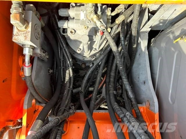 Hitachi ZX 160 W 轮式挖掘机