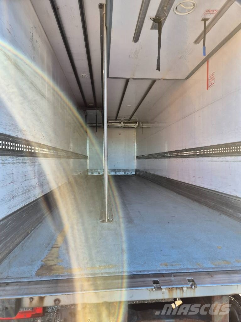 DAF CF 330 // 2 compartments / Cold/freeze Isotermos y frigoríficos