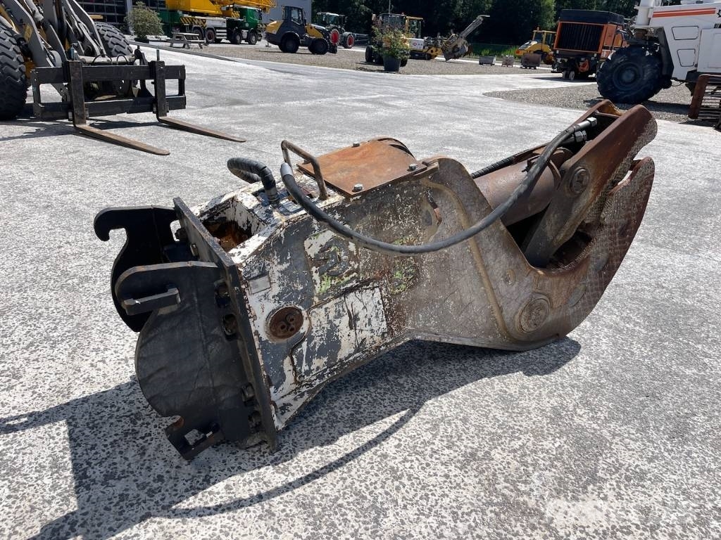 VTN VF18 PWS Beton vergruizer / Concrete crusher Építőipari Törőgépek