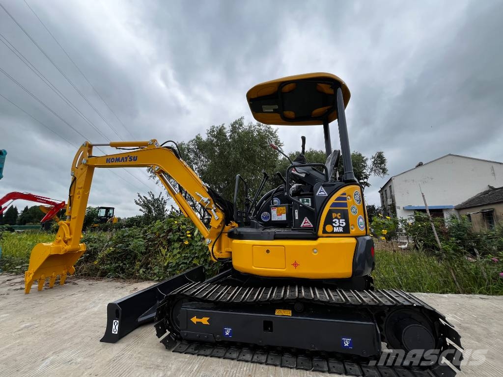 Komatsu PC 35 MR 小型挖掘机