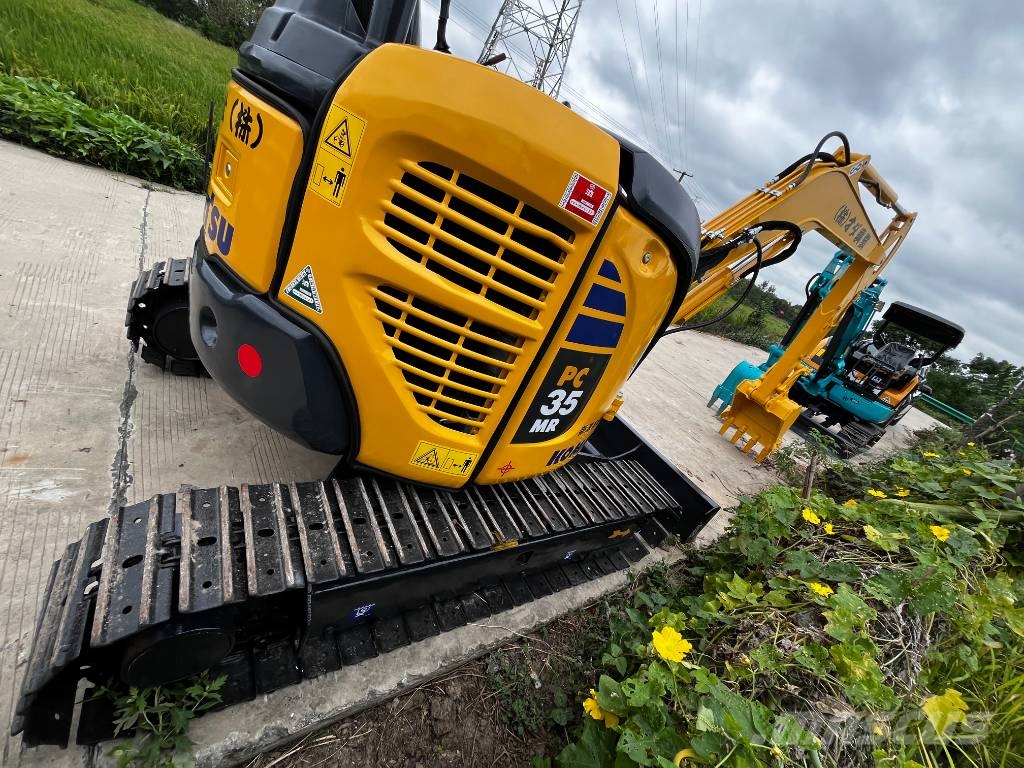 Komatsu PC 35 MR 小型挖掘机