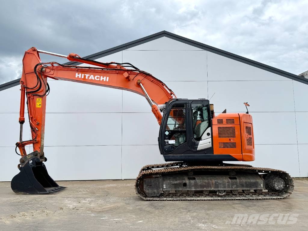 Hitachi ZX 225 US LC-5 B - Automatic Greasing / Camera, 2016