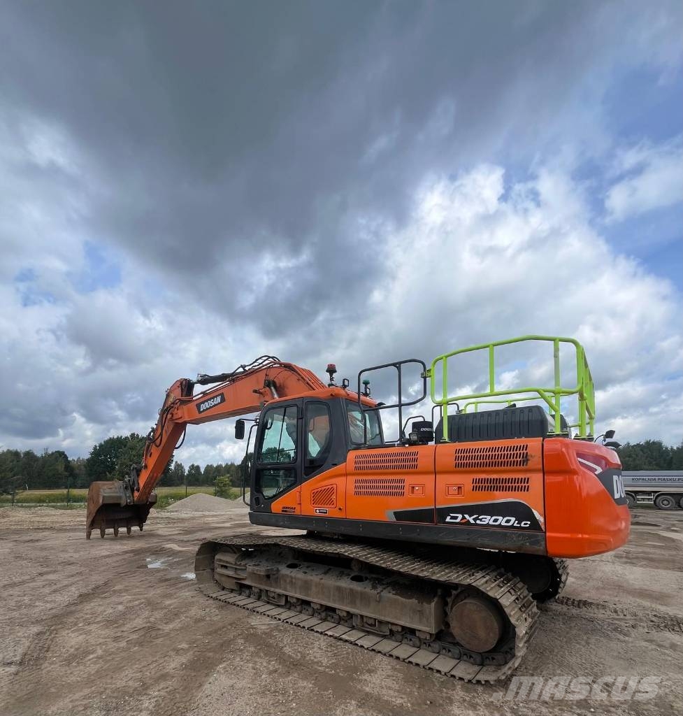 Doosan DX 300 LC-7 KOPARKA GĄSIENICOWA 2022 ROK Excavadoras de cadenas