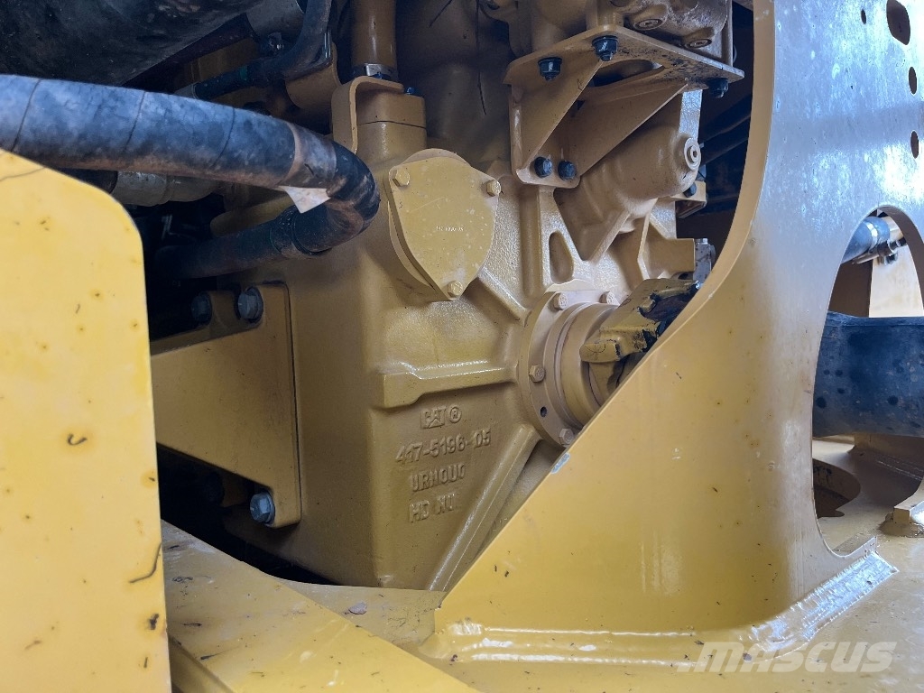 CAT 950 M 小型装载机