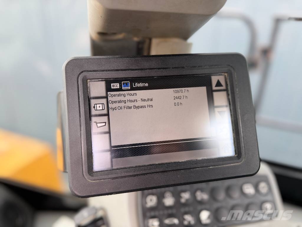 CAT 988K XE Wielgraafmachines