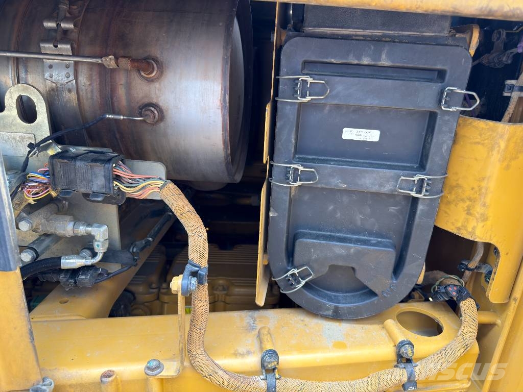 CAT 988K XE Wielgraafmachines