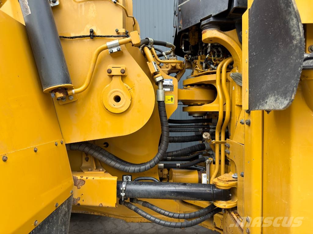 CAT 988K XE Wielgraafmachines