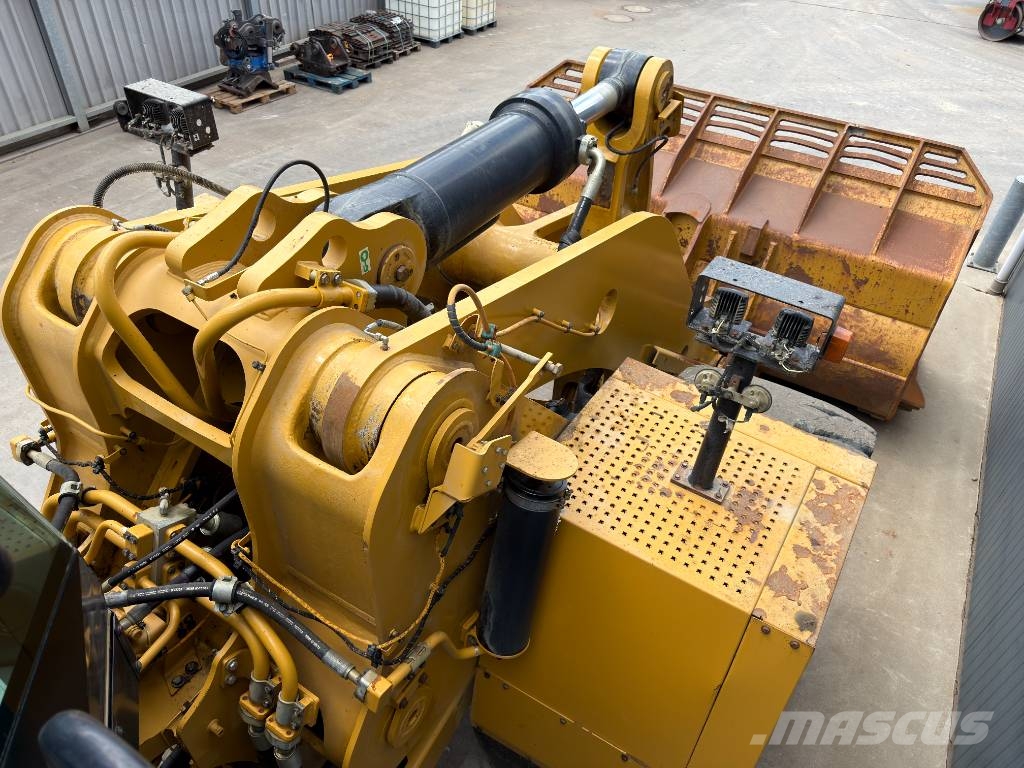 CAT 988K XE Wielgraafmachines