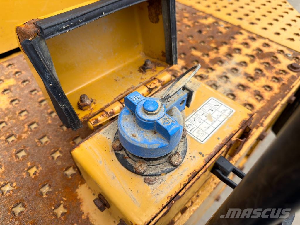 CAT 988K XE Wielgraafmachines