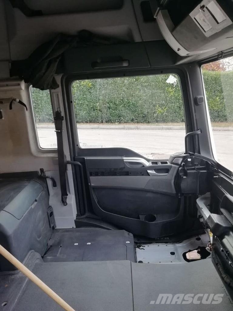 MAN TGS LX EURO 6 Cabines e interior