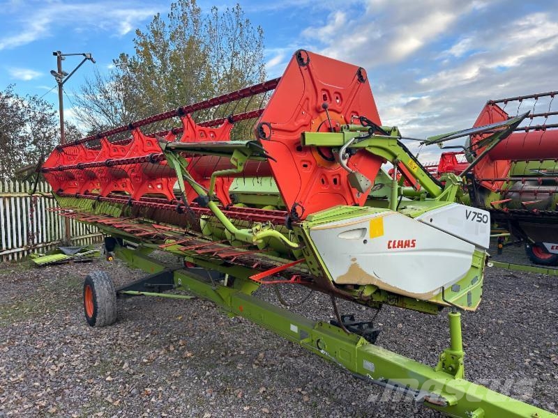 CLAAS LEXION 670 TERRA TRAC Combine de secerat