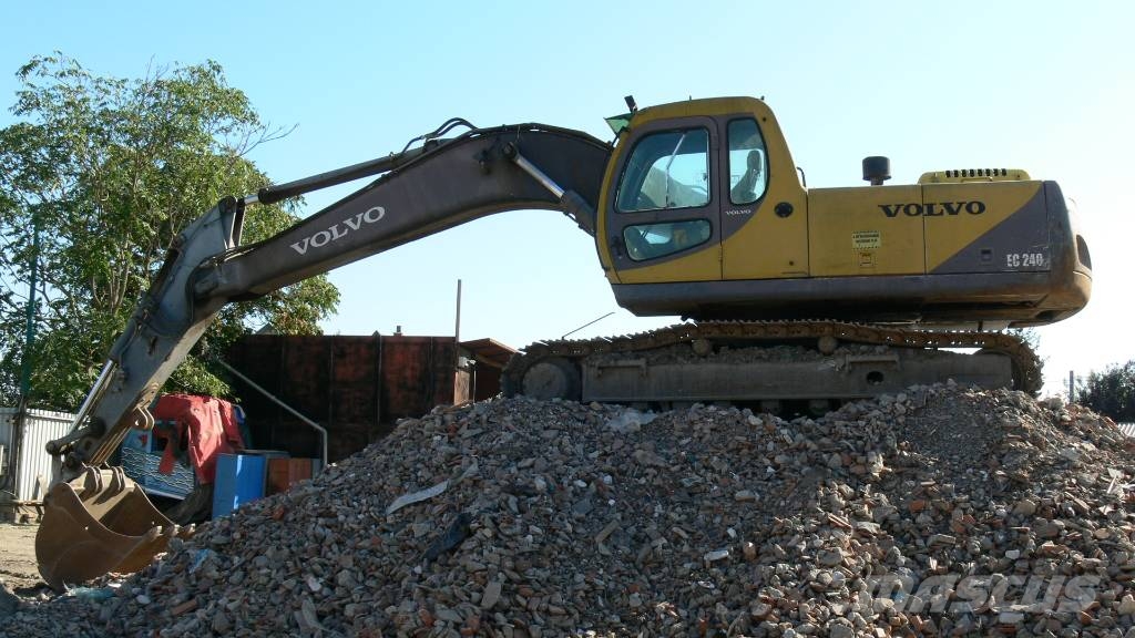 Volvo EC 240 Rovokopači