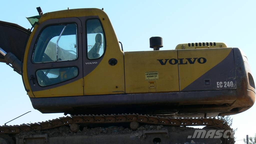 Volvo EC 240 Rovokopači