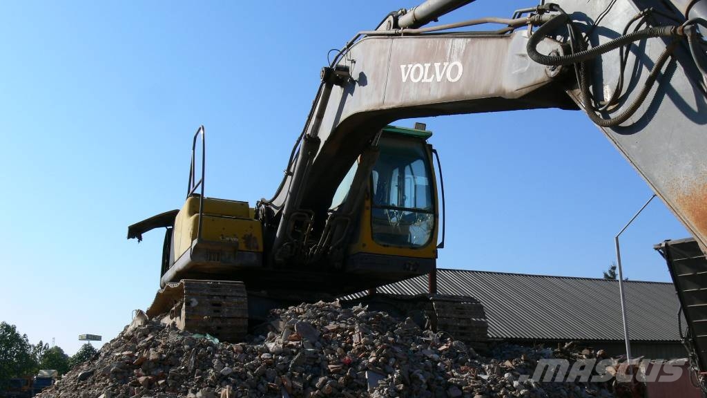 Volvo EC 240 Rovokopači