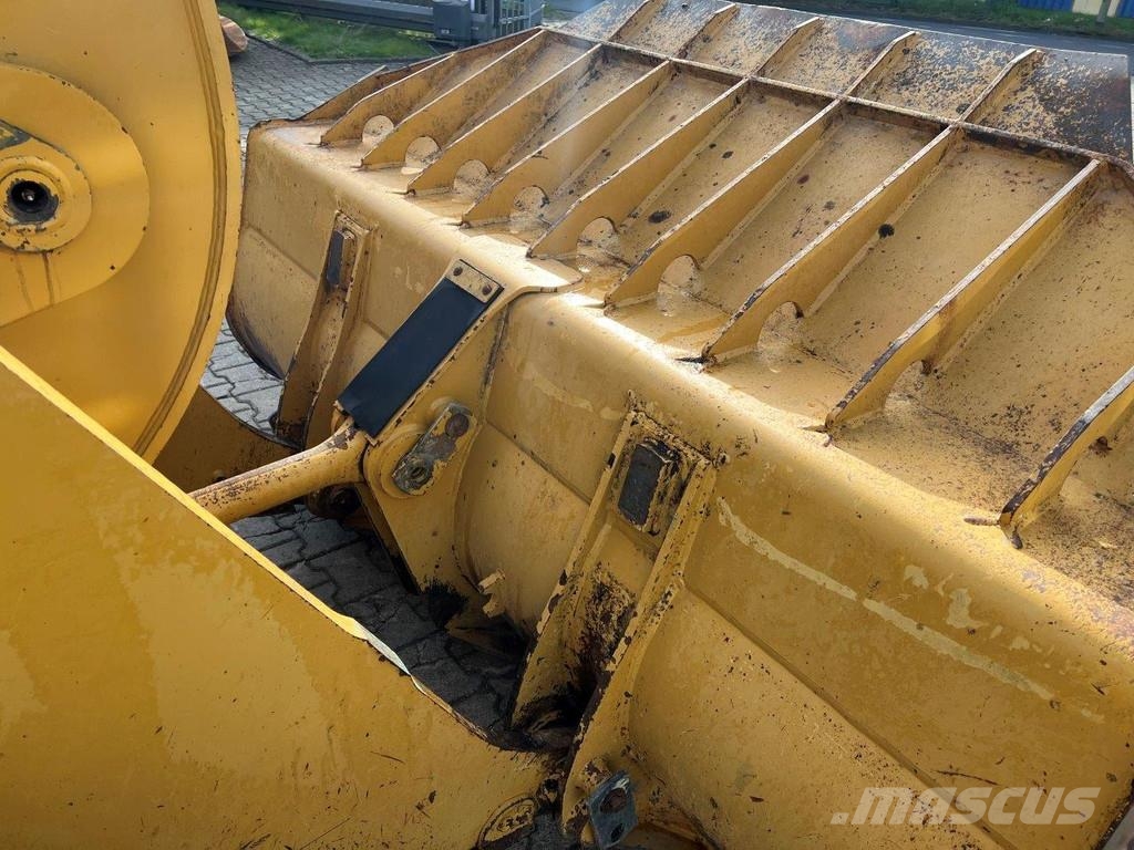 CAT 953 C . Pás Carregadoras de rastos