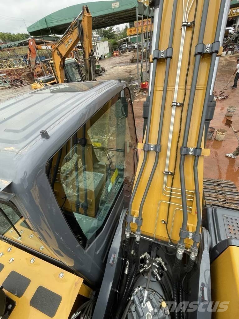 XCMG XE 200 DA Vikšriniai ekskavatoriai