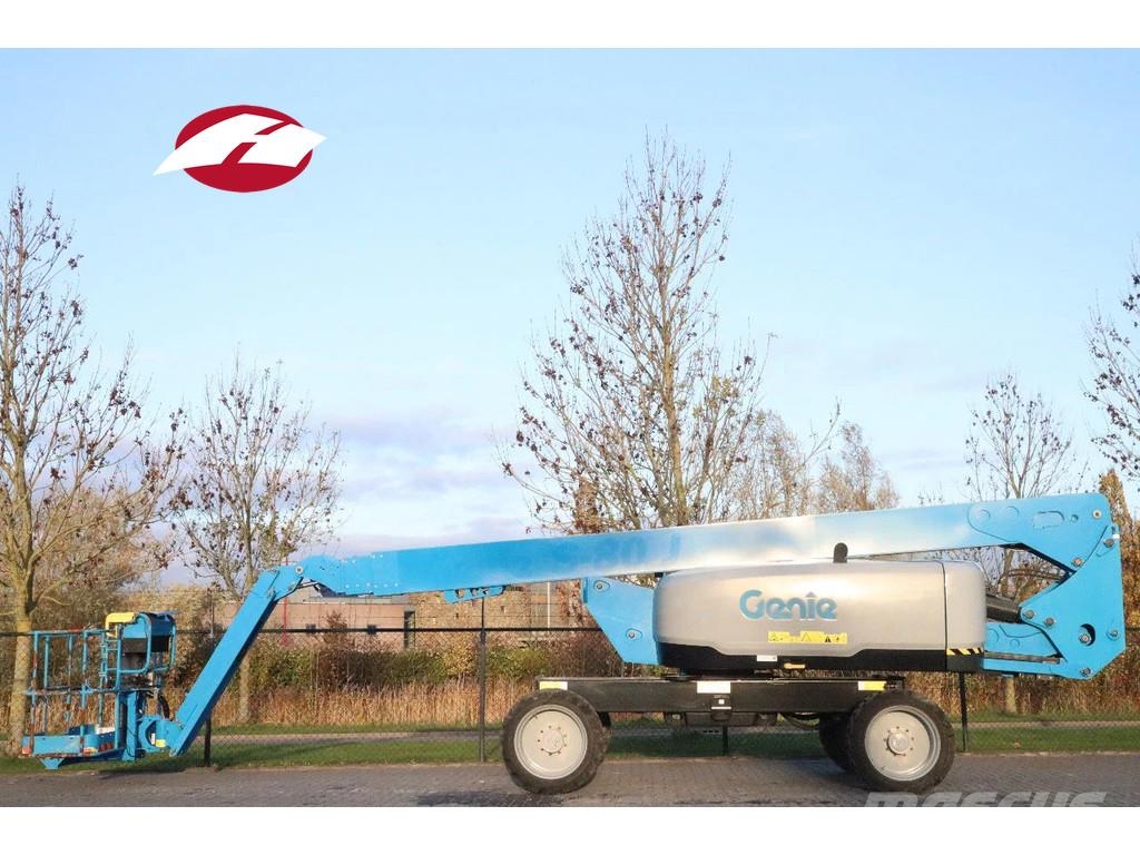 Genie S-80 J | 26.5 METER | 300 KG | LOW HOURS Bomlifte med knækarm