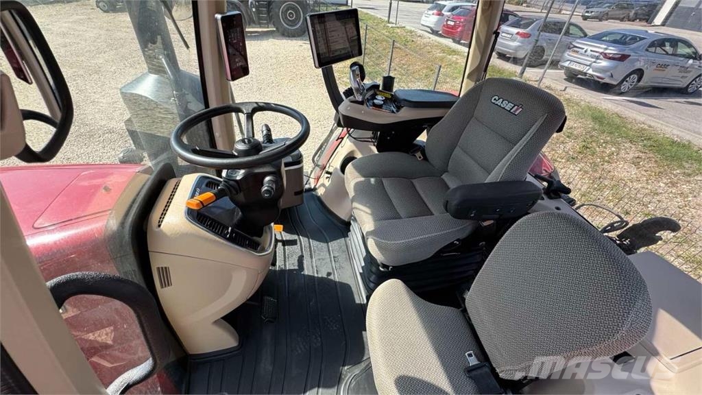 Case IH Magnum 400 Traktoriai