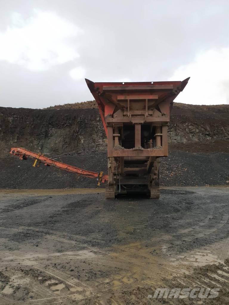 Sandvik UJ 440 i Дробилки