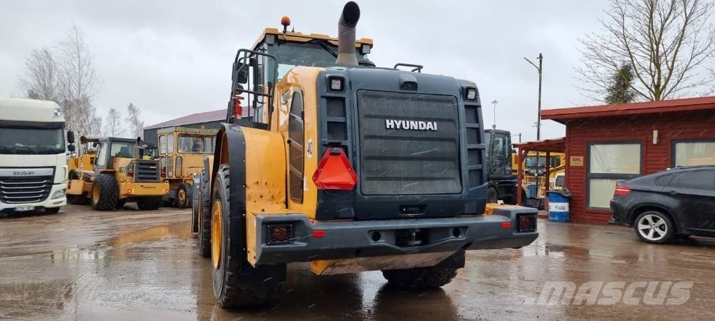 Hyundai HL 970 لوادر بعجل