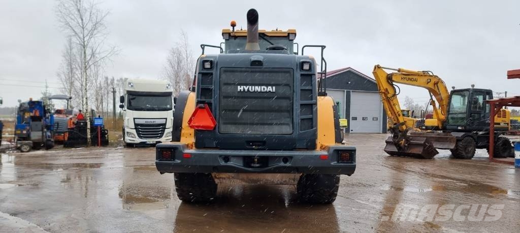 Hyundai HL 970 لوادر بعجل