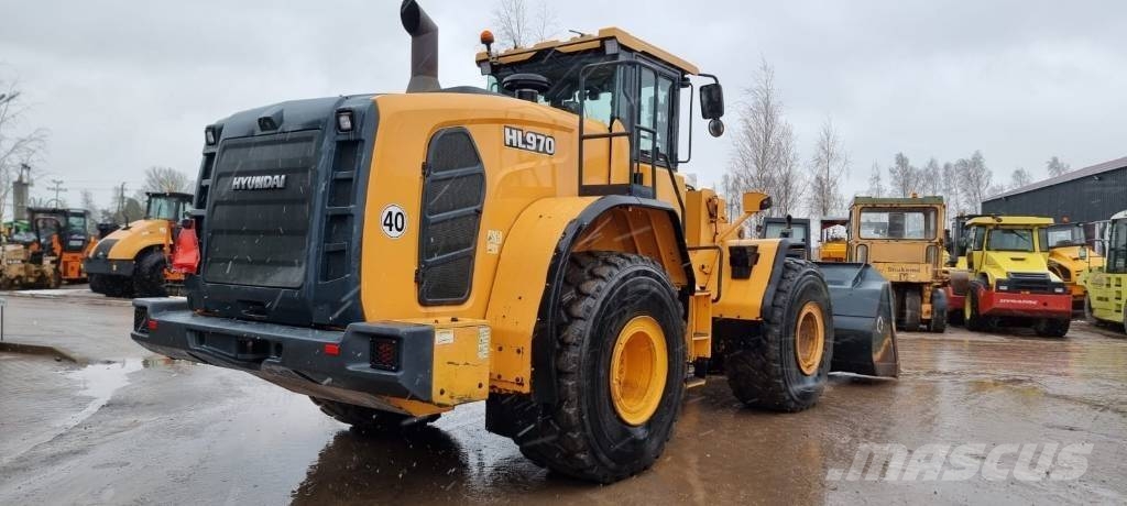 Hyundai HL 970 لوادر بعجل