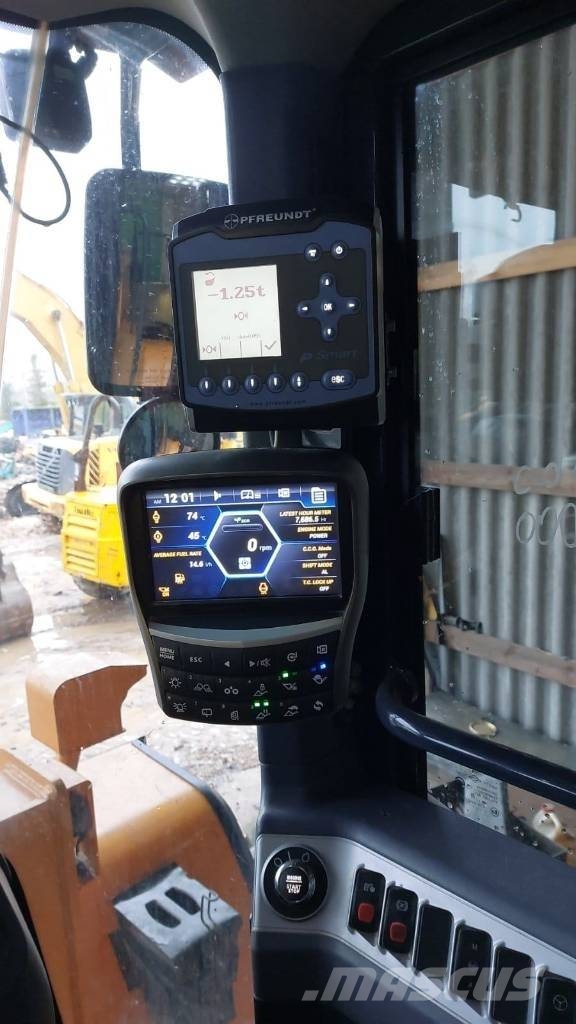 Hyundai HL 970 لوادر بعجل