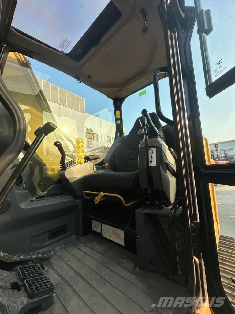 CAT 310 Гусеничні екскаватори