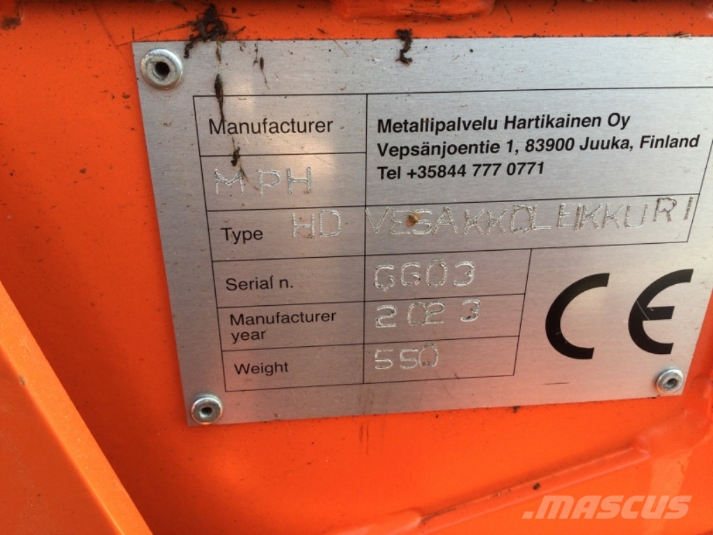 MPH 225 vesakkoleikkuri Mulčovače