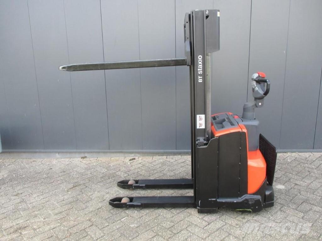 BT SWE120 Pallettruck met meerij platform