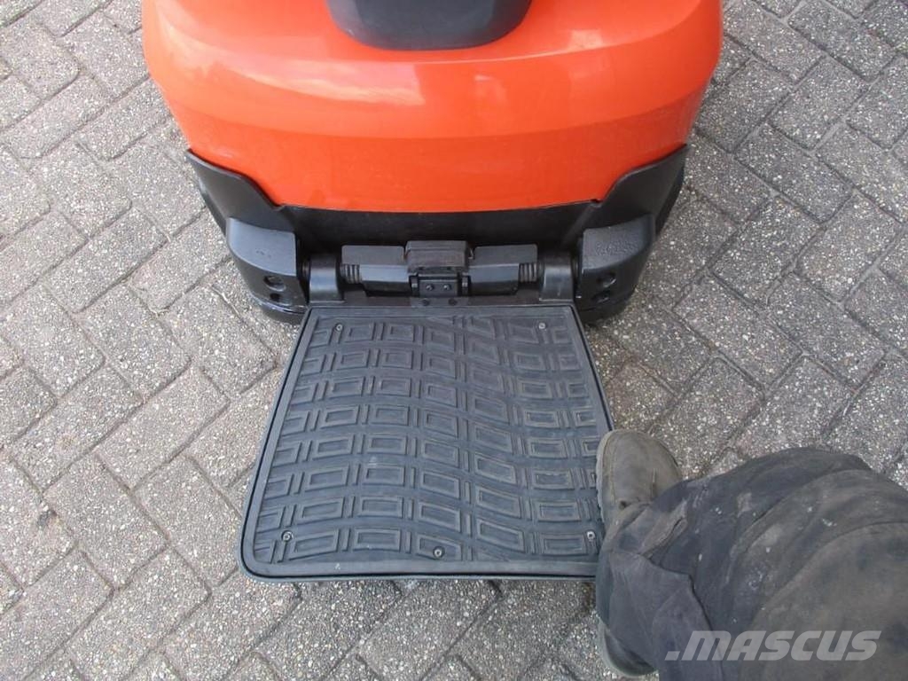 BT SWE120 Pallettruck met meerij platform