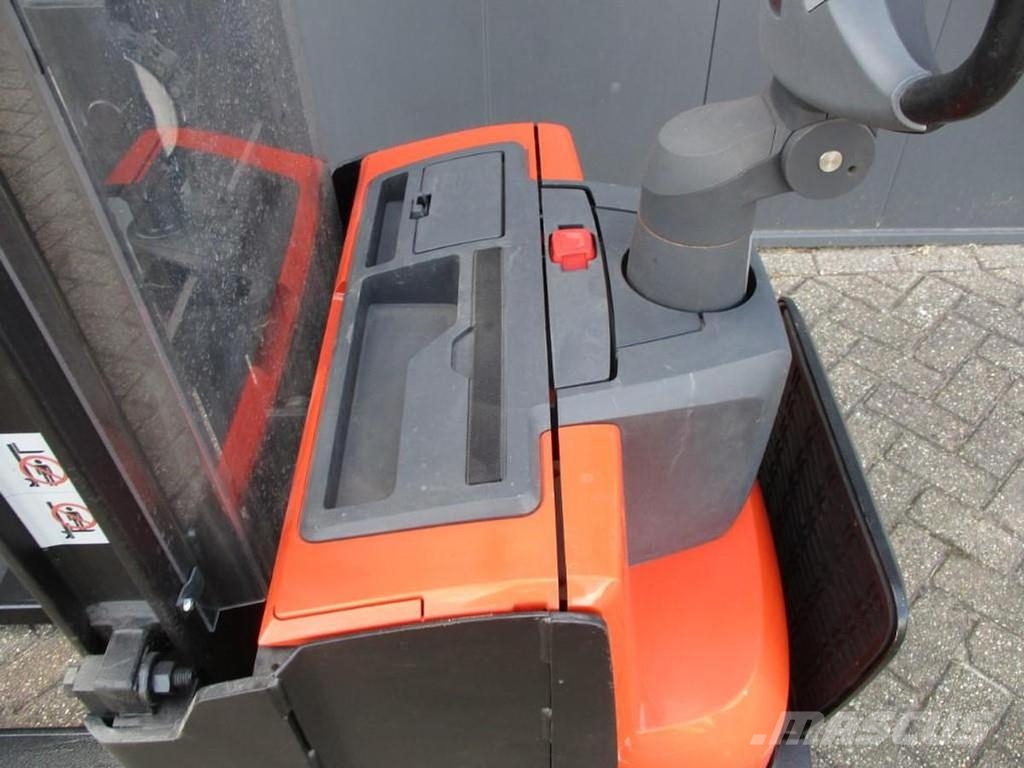 BT SWE120 Pallettruck met meerij platform