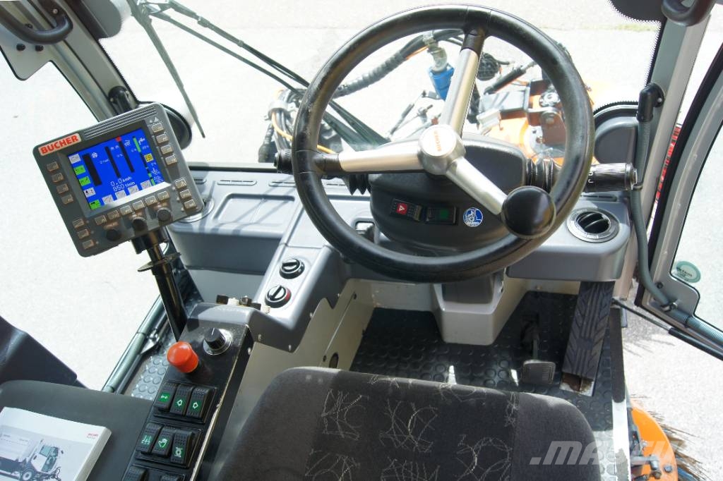 Bucher CityCat 2020 / Euro6 / L + R Kehrmaschine Utcaseprő teherautók