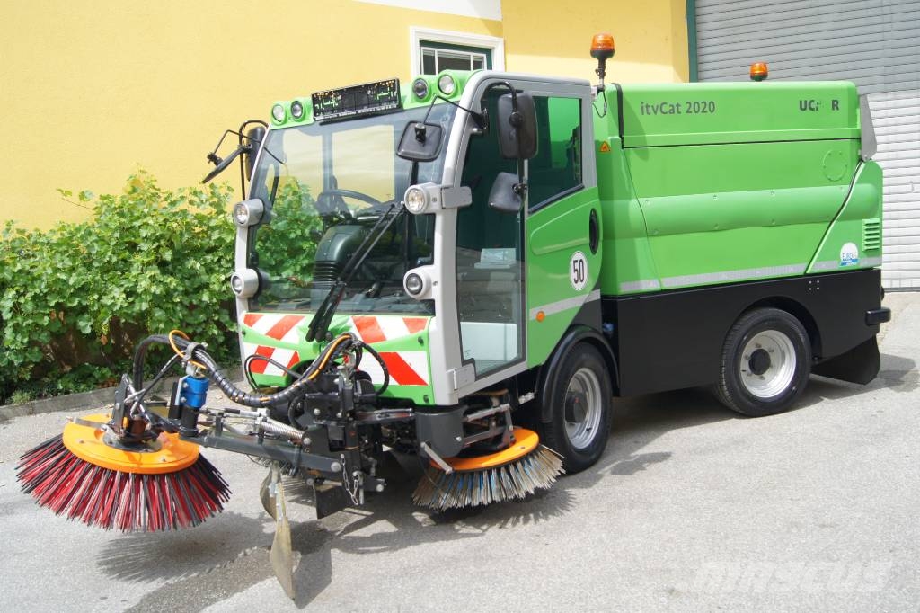 Bucher CityCat 2020 / Euro6 / L + R Kehrmaschine Utcaseprő teherautók