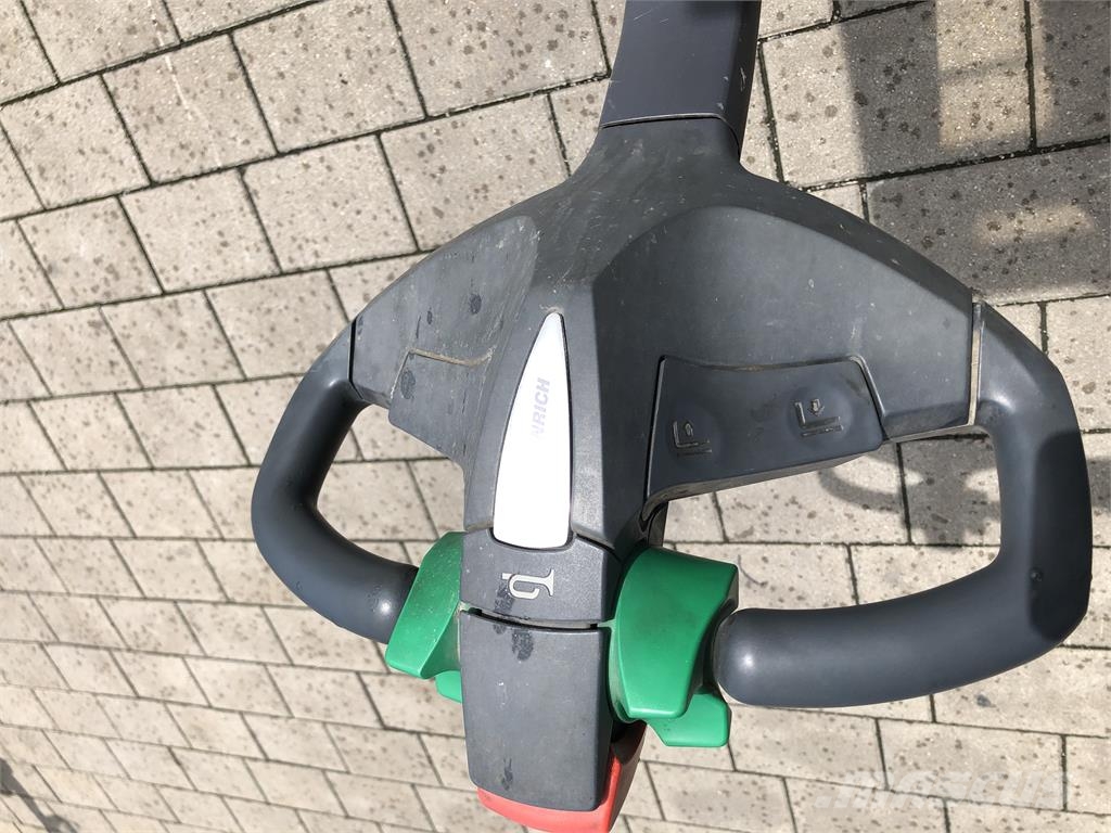 Jungheinrich EJC 112 Selbstfahrstapler