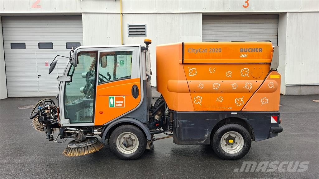 Bucher CITYCAT 2020 - 40 + SYPAČ BUCHER TRACON R + SIMED Stavebnictví - ostatní