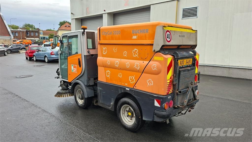 Bucher CITYCAT 2020 - 40 + SYPAČ BUCHER TRACON R + SIMED Stavebnictví - ostatní