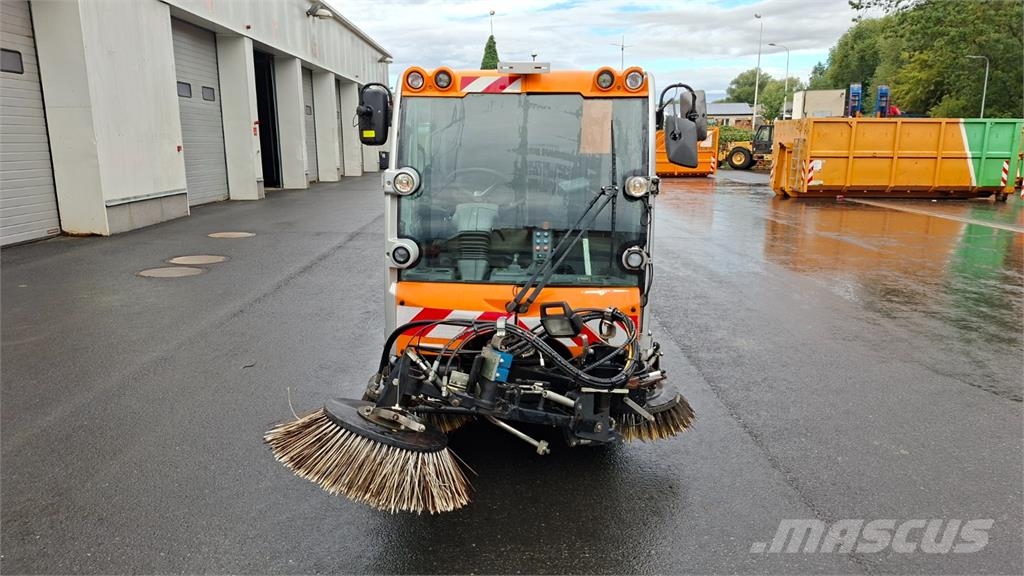 Bucher CITYCAT 2020 - 40 + SYPAČ BUCHER TRACON R + SIMED Stavebnictví - ostatní